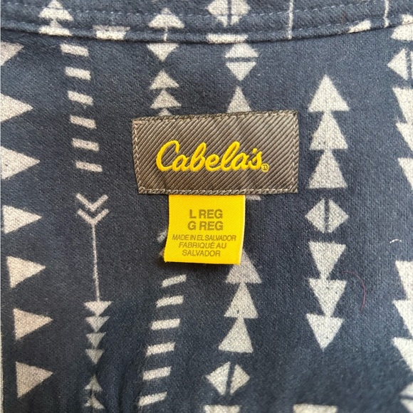 CABELAS WOMENS NAVY & WHITE BUTTON DOWN AZTEC DESIGN FLANNEL CASUAL SHIRT SZ L - Picture 9 of 11